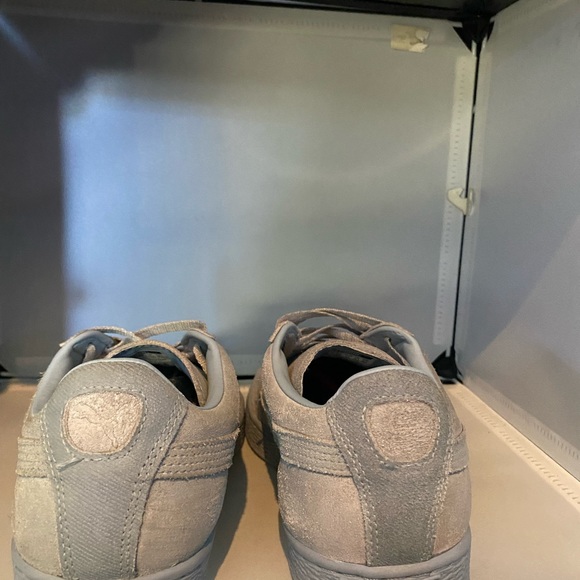 Blue Suede Pumas - Picture 4 of 8